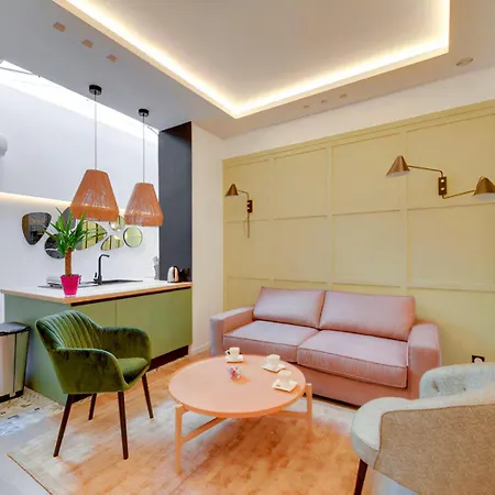 Bluestay 40 - Superb In Parigi